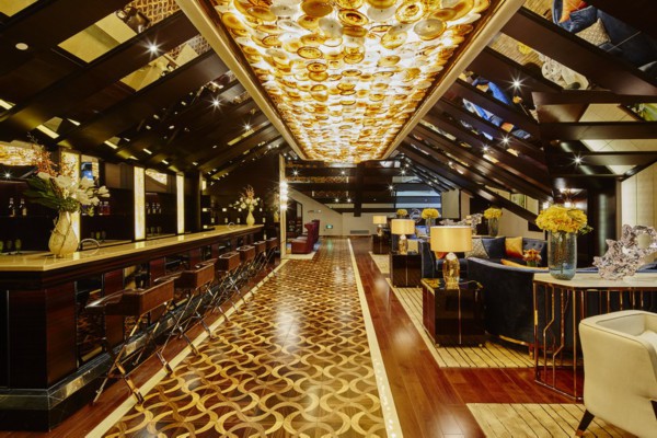 热辣山城，桑拿也能笑出声！